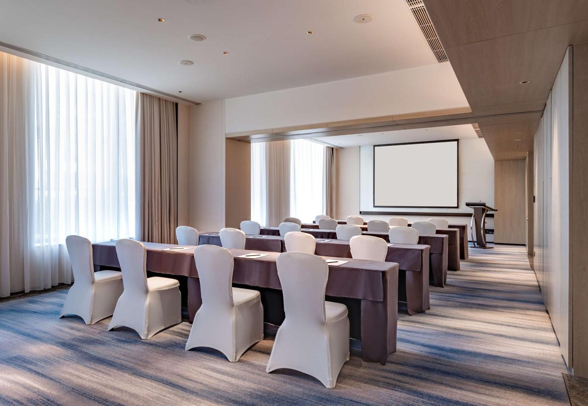 Hilton Garden Inn Shenzhen World Exhibition & Convention Center Buitenkant foto
